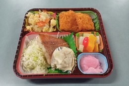 高齢者食弁当（ごはん付き）